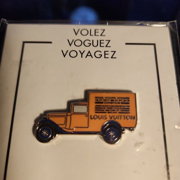 Rare Louis Vuitton Volez Voguez Voyagez Exhibition Limited Edition Truck Pin - Picture 4 of 5